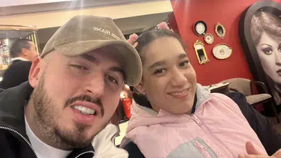 Ünlü rapçiden duygusal jest! Minik hayrana yürek ısıtan sürpriz!