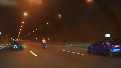 Sosyal medya ele verdi! Otoyolda yarışan sürücüler yakalandı