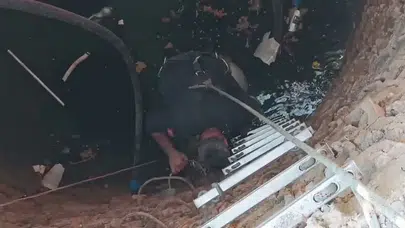 Yürek ısıtan dakikalar... Adıyaman’da kuyuya düşen keçi kurtarıldı!