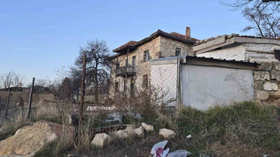 Bağlı köpek çocuklara saldırdı: 14 yaşındaki çocuk ağır yaralandı