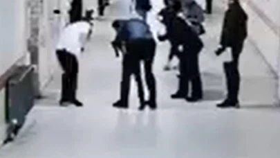 Cesaretiyle öğrencisinin hayatını kurtardı... Heimlich manevrasıyla hayata döndürdü!