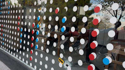 Bursa'da gece yarısı dehşeti: Pizzacıya motosiklet üzerinden kurşunlu baskın!