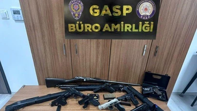 Bursa’da silah deposu baskını: Çok sayıda silah yakalandı!