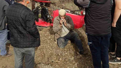 Bük Köyü mevkiinde kaza: Cenaze aracı ile traktör çarpıştı!