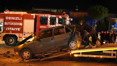 Denizli’de yol değil çarpışma hattı... Bir frenle başladı, beş araçlık kaosa dönüştü!