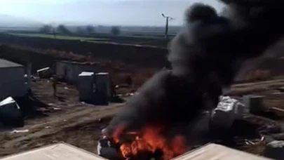 Bir anda alev aldı: Park halindeki araç kullanılamaz hale geldi!