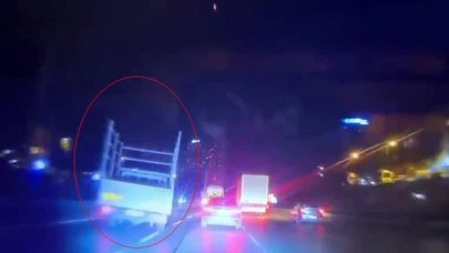 Önce bariyere çarptı, sonra kamyoneti devrildi... Esenyurt’ta ölümle dans!