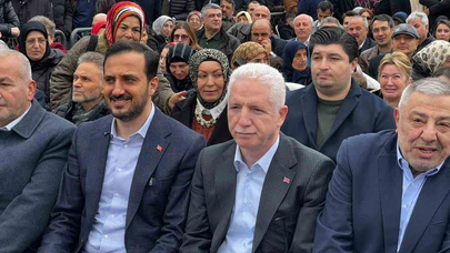 Eyüpsultan’da Karadeniz rüzgarı esti: Vatandaşlara 1 ton hamsi ikram edildi