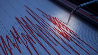 Balıkesir Sındırgı gece yarısı depremle sarsıldı! AFAD'dan açıklama geldi