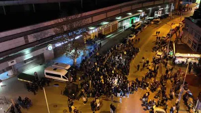 Saran gelişmesi sonrası Saracoğlu önünde kalabalık, kulüpte olağanüstü hareketlilik...