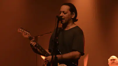 Duman’dan unutulmaz gece: Binlerce hayran aynı anda söyledi