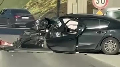 Bir anlık hata gişelerde bitti: Kocaeli TEM otoyolunda kaza!