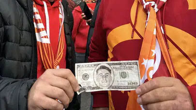 Galatasaray tribünlerinden Kerem Aktürkoğlu’na dolar şoku!