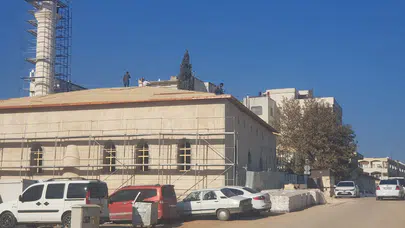 Depremde hasar gören Dervişiye Camisi yeniden ibadete hazırlanıyor!