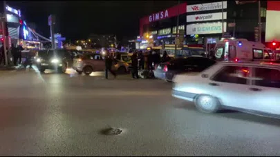 Kırmızı ışığı görmezden gelen sürücü iki motosiklete çarptı!