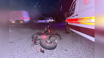 Çeşme’de feci kaza: Motosiklet ile ticari araç çarpıştı!