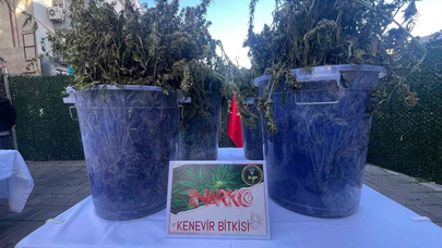 İzmir’de milyonluk uyuşturucu operasyonu: Rekor miktarda sentetik ecza yakalandı!