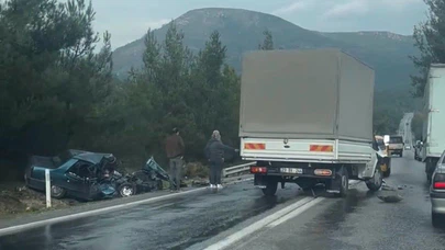 Menderes-Gümüldür yolunda kafa kafaya facia: 2 ölü!