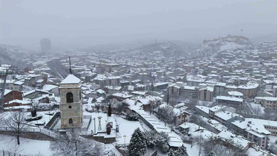 Kastamonu beyaza büründü... Şehir adeta bir kış masalına dönüştü!