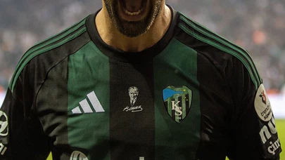 Kocaelisporlu taraftarlardan, Serdar Dursun’a derbi tepkisi