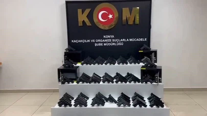 Konya’da kargo içinde gizlenmiş 100 ruhsatsız tabanca ele geçirildi!