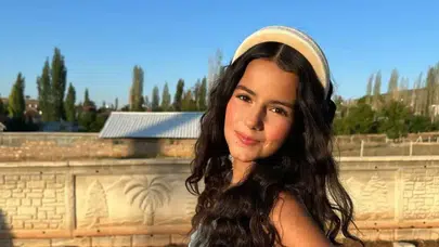 Mina Akdin'in kim ve kaç yaşında olduğu araştırılıyor: Amsterdam’dan Türkiye’ye uzanan başarı hikayesi