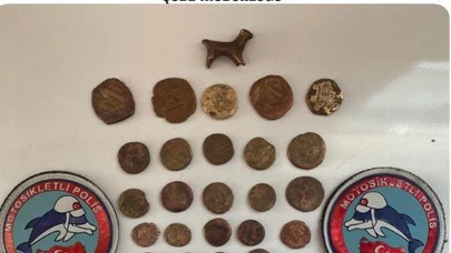 Tarihi eser operasyonu: 45 sikke ve hayvan figürlü heykel ele geçirildi