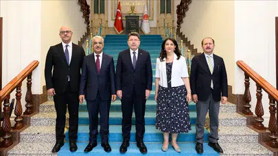 Adalet Bakanı ile DEM Heyeti arasında kritik diyalog! Hukuki zeminleri ele alındı