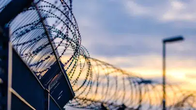 Adalet Bakanı Tunç'tan insan odaklı adım: Engelli mahkûmlara anlamlı jest!