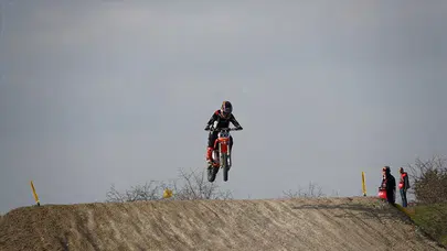 12 yaşında 5 Türkiye şampiyonluğu: Motokrosun yeni yıldızı Berat Şenkalaycı