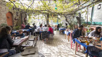 Restoran ve kafelerde 'zorunlu servis ücreti' sona eriyor