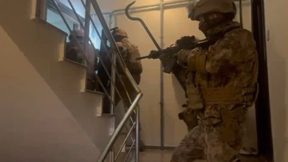 Sakarya'da kapılar tek tek çalındı... Zehir tacirlerine darbe!