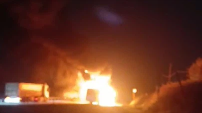 Bursa’da işçi servisi alev aldı: Gece yarısı facianın eşiğinden dönüldü!