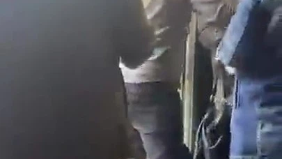 Telefoncu dükkânında gergin anlar: Tartışma kavgaya döndü!