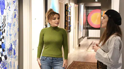 Setten galeriye! Yağmur Tanrısevsin yeni evi için sanat avında