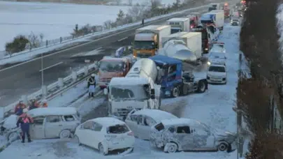 Bir çarpışma yetti: Japon otoyolunda 50 araçlık kabus!