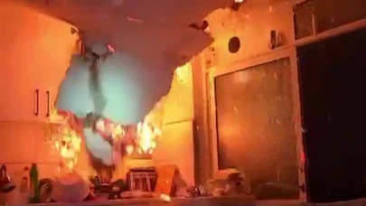 Yangına müdahale sırasında tavan çöktü: Osmangazi'de facia kıl payı atlatıldı!