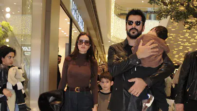 Burak Özçivit ve Fahriye Evcen’den ailecek yılbaşı çıkarması!