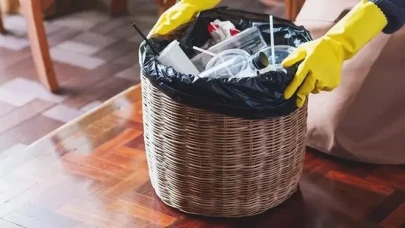 Sıcak Havada Çöp Kutusundaki Kötü Kokularla Nasıl Başa Çıkılır? İşte Doğal Yöntemler!