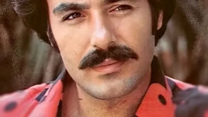 Huzurum Kalmadı Filminde Ferdi Tayfur'u Seslendiren İsim Kim? Esen Günay Kimdir?