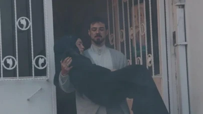 Kızıl Goncalar’dan 25 Dakikalık Yangın Sahnesi Çıkarıldı! 36. Bölümde Neler Yaşandı?