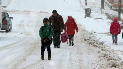 20 Şubat Erzurum’da Eğitime Kar Engeli! Öğrencileri Sevindiren Haber Geldi!