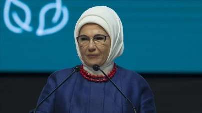 Emine Erdoğan Halkbank Üretken Kadınlar Ödül Töreninde Konuştu: "Bulundukları Sektöre İyileştirici Bir Etki Yapıyorlar"