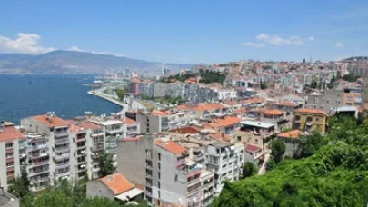 Karataş ESHOT hatları, güzergahı, nasıl gidilir, metro ve tramvay geçiyor mu?