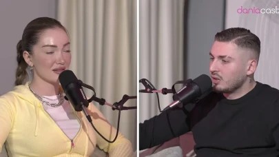 Didem Soydan Bile Fark Etti! Danla Bilic’in Blok3’e Olan Bakışları Aşk İddialarını Alevlendirdi