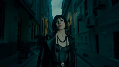 Esma Ünal'ın "Aşkın Uyutmuyor Beni" ile müzik dünyasında kendine yer açma hikayesi!