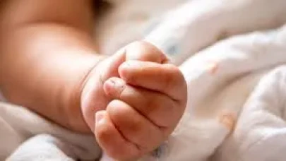 Annesi uyuşturucu kullanan bebek bağımlı oldu!