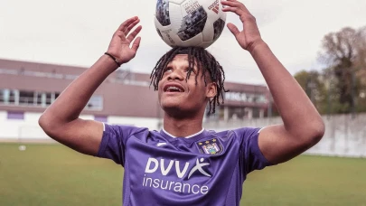 Beşiktaş'ın Julian Duranville Hamlesi Sonuçsuz Kaldı: Dortmund'dan Olumsuz Yanıt Geldi!