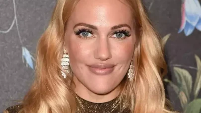 Meryem Uzerli'nin 11 Yaşındaki Kızı Lara'yı Görenler Hayrete Düştü! Annesinin Kopyası