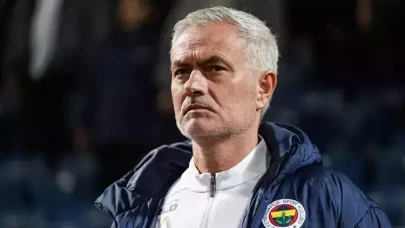 Fenerbahçe'nin Teknik Direktörü Mourinho’dan Icardi’ye İronik Yorum: Büyük Bir 'GOAT' Ama...